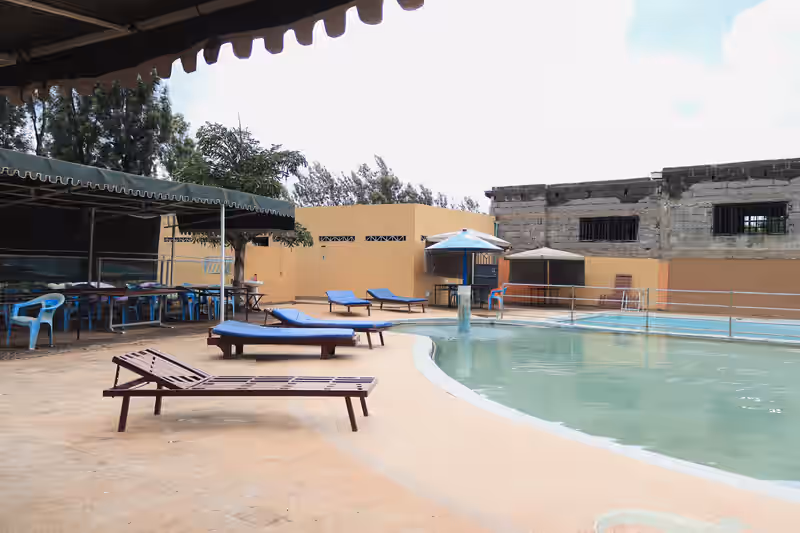 Oriental Palace luxurious swimming pool